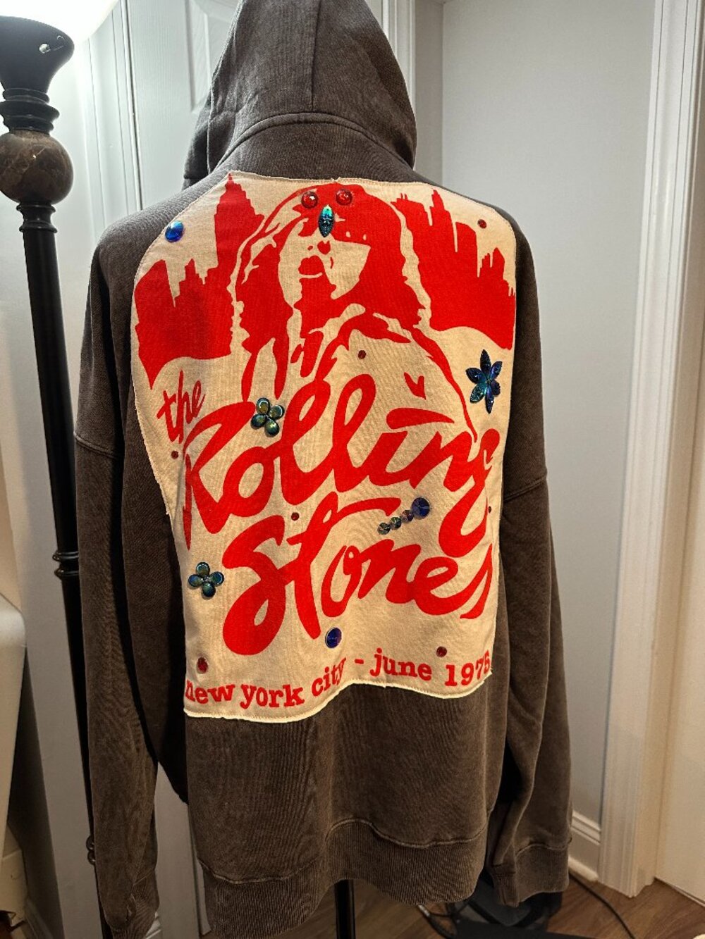 Rolling Stones Mick Jagger Grey Studded Rhinstone Sweatshirt (L)